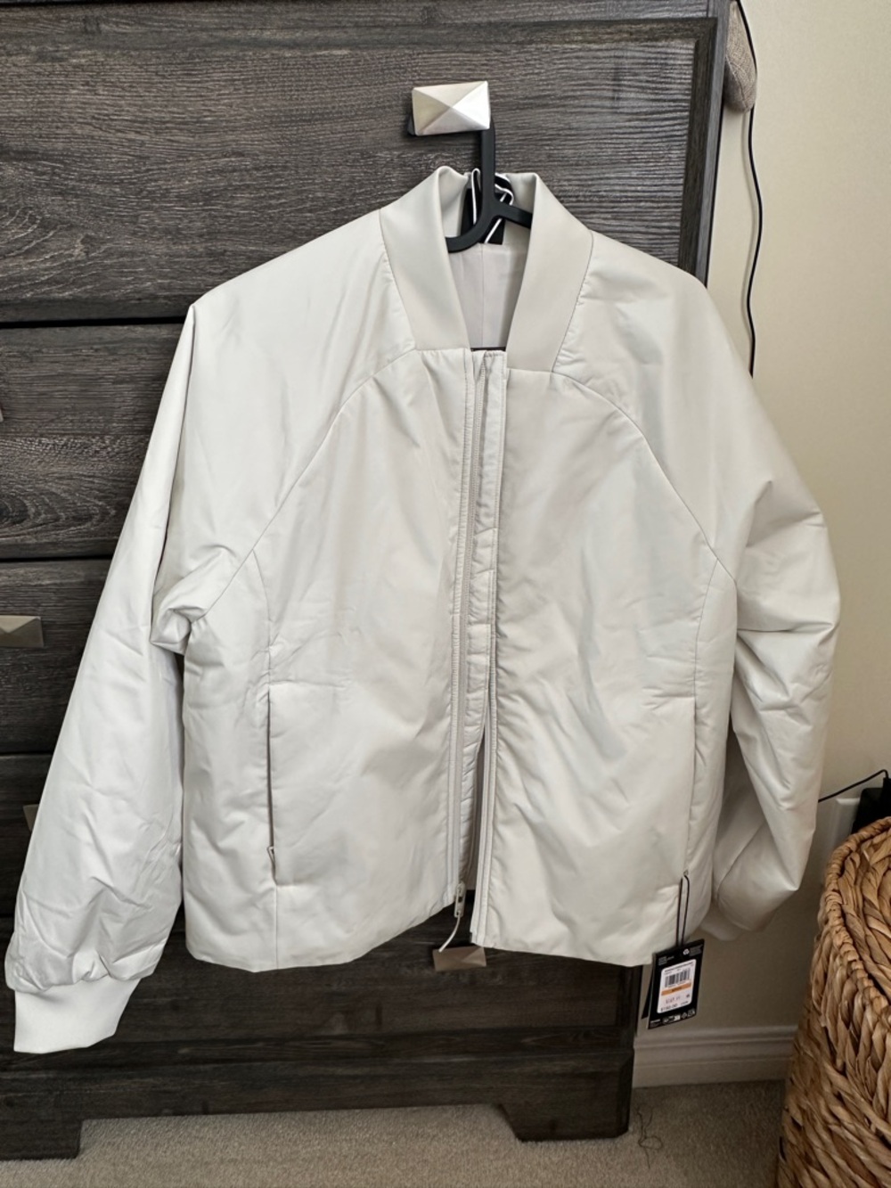 Under Armour Women's Cream-White Puffer Jacket